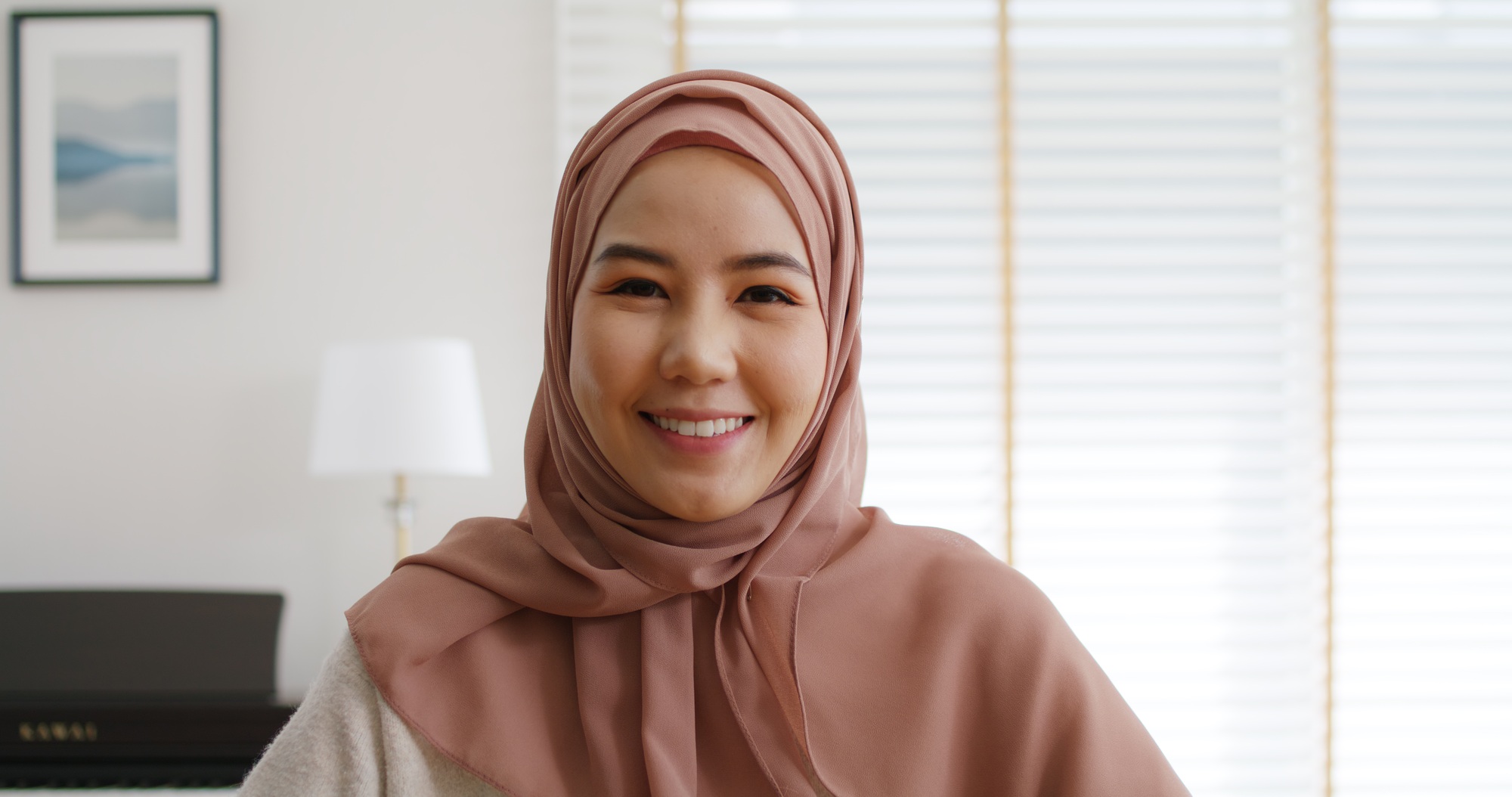 Close-up west asia young arab woman SME owner, MBA student or serene worker